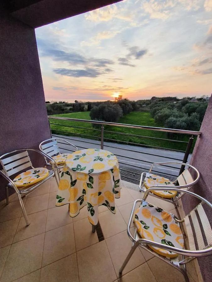 Apartment Lavanda Samarin Zambratija  Croatia